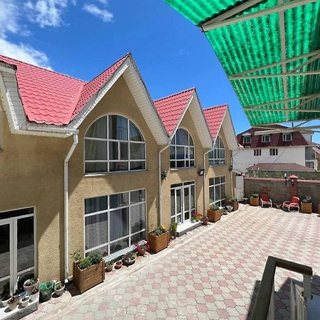 Tan Nuru Guest House Гостевой Дом Тан Нуру Cholpon-Ata Luaran gambar