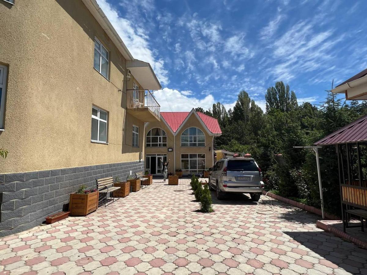 Tan Nuru Guest House Гостевой Дом Тан Нуру Cholpon-Ata Luaran gambar