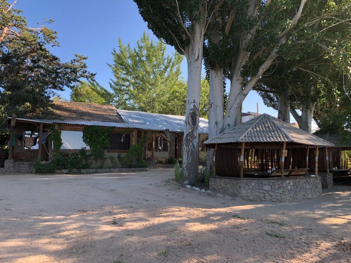 Tan Nuru Guest House Гостевой Дом Тан Нуру Cholpon-Ata Luaran gambar