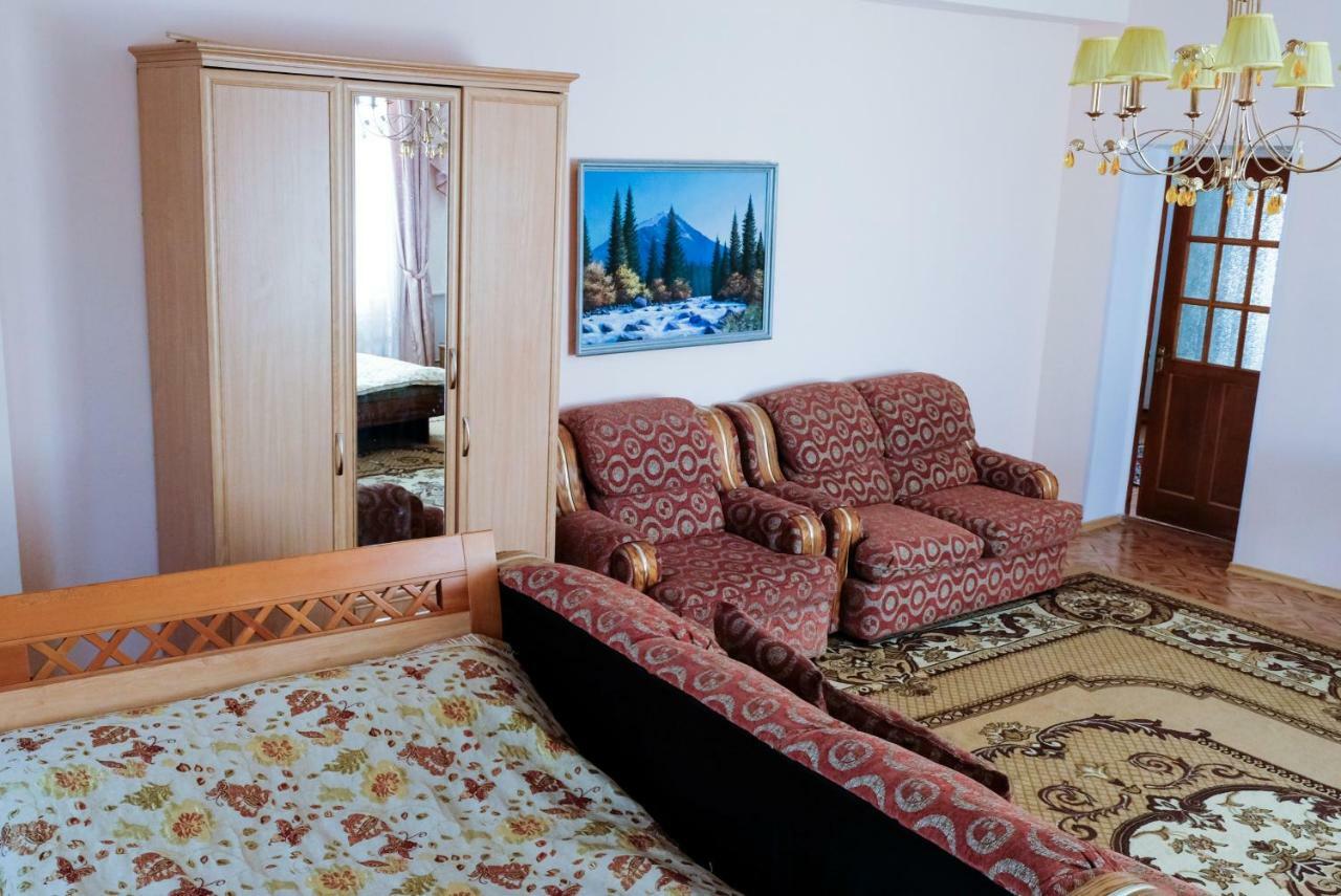 Tan Nuru Guest House Гостевой Дом Тан Нуру Cholpon-Ata Luaran gambar